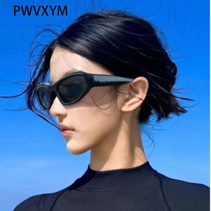 New Y2K Sports Punk Sunglasses Women Brand Designer Oval Goggle Men Luxury Sun Glasses UV400 Colorful Mirror Fashion Eyewear 26Y0302