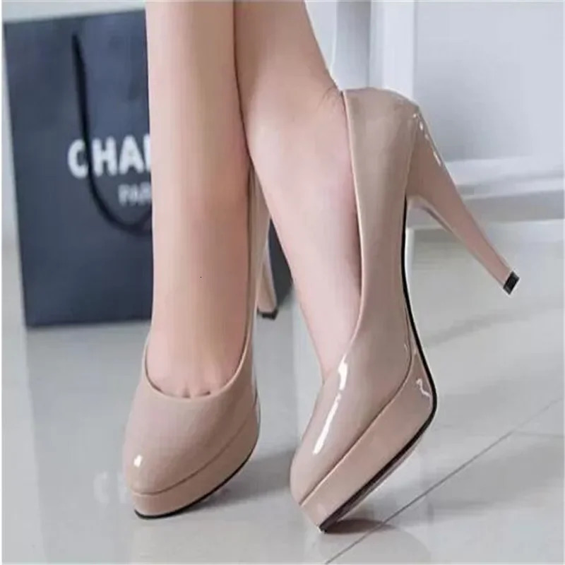 Women Pumps Fashion Classic Patent Leather High Heels Shoes Nud Head Paltform Wedding Women Dress Shoes Plus Size 34-42 260306