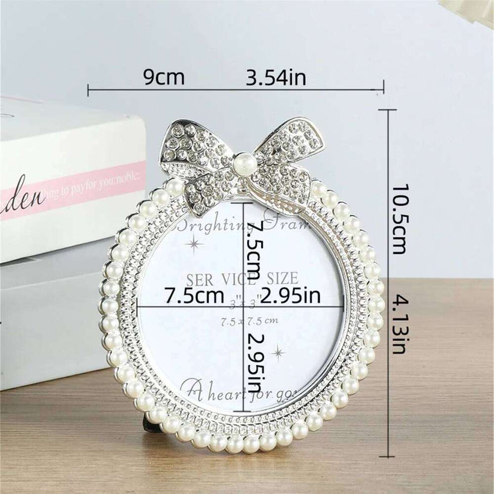 A bow shaped pearl studded diamond frame with a 3/6/7 inch oval photo frame, suitable for children's adult gifts, birthday parti H260306