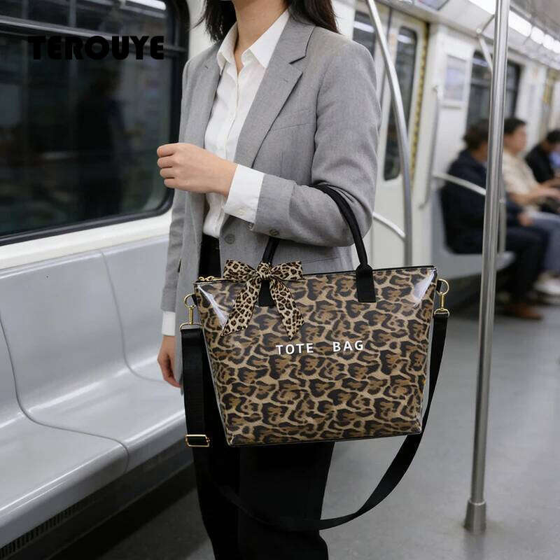 Transparent Plaid Pvc Women's Handbag Large Tote Waterproof Shopping Stylish British Style Simple Casual Commuter Bag TEROUYE