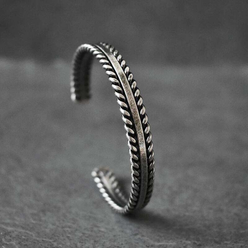 New Vintage Antique Silver Color Stainless Steel Bangles for Men Fashion Nordic Vikings Bracelets Party Jewelry Gifts Wholesale Z260306