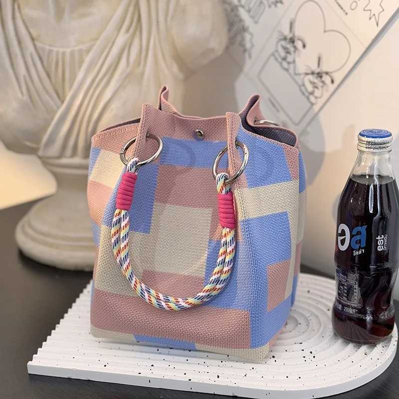 Metal Ring Handbag Fashionable WomenS Bucket Bag Knit Tote Bag Spacious Color Block Handbag For Leisure Travel Daily Commuting H260306