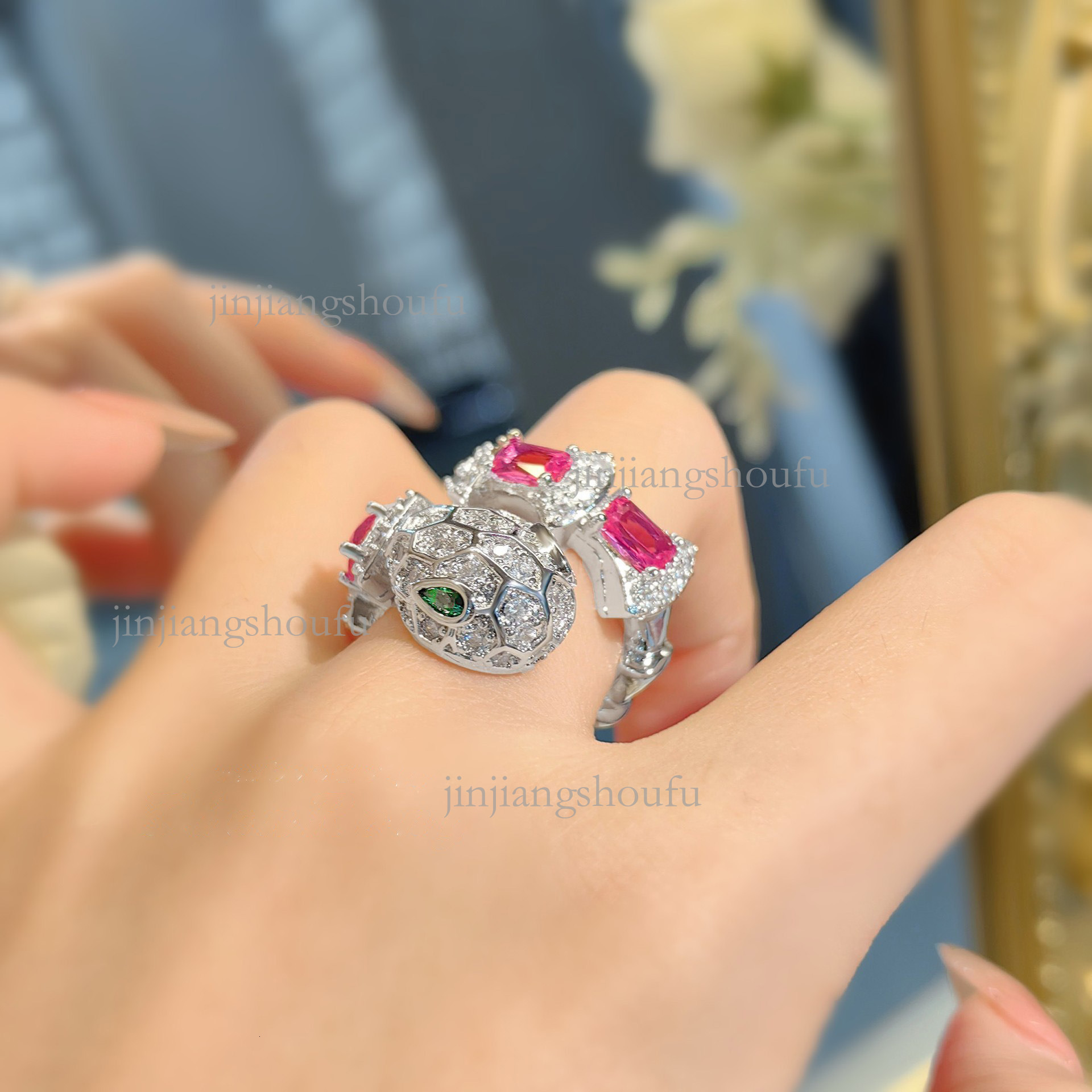 2026 Designer Inlaid Red Corundum Snake Bracelet Luxury Brand Women's Jewelry Fashion Temperament Heavy Craftsmanship High-end Spring Bracelet Wh