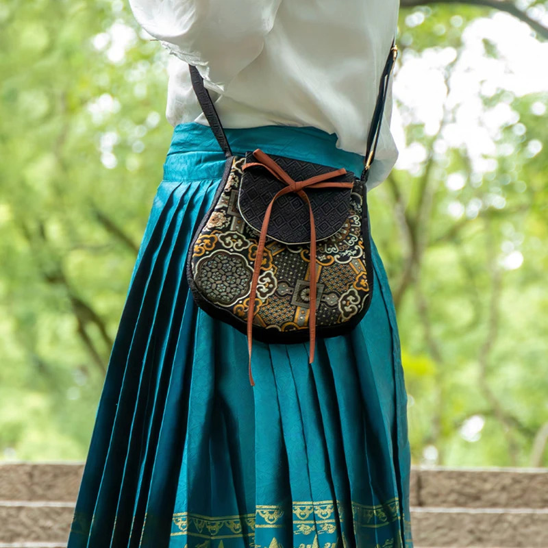 Chinese Style Guofeng Vintage Shoulder Bag Artistic National Trend Women Crossbody Patchwork Fabric Hanfu Coin Purse 260307