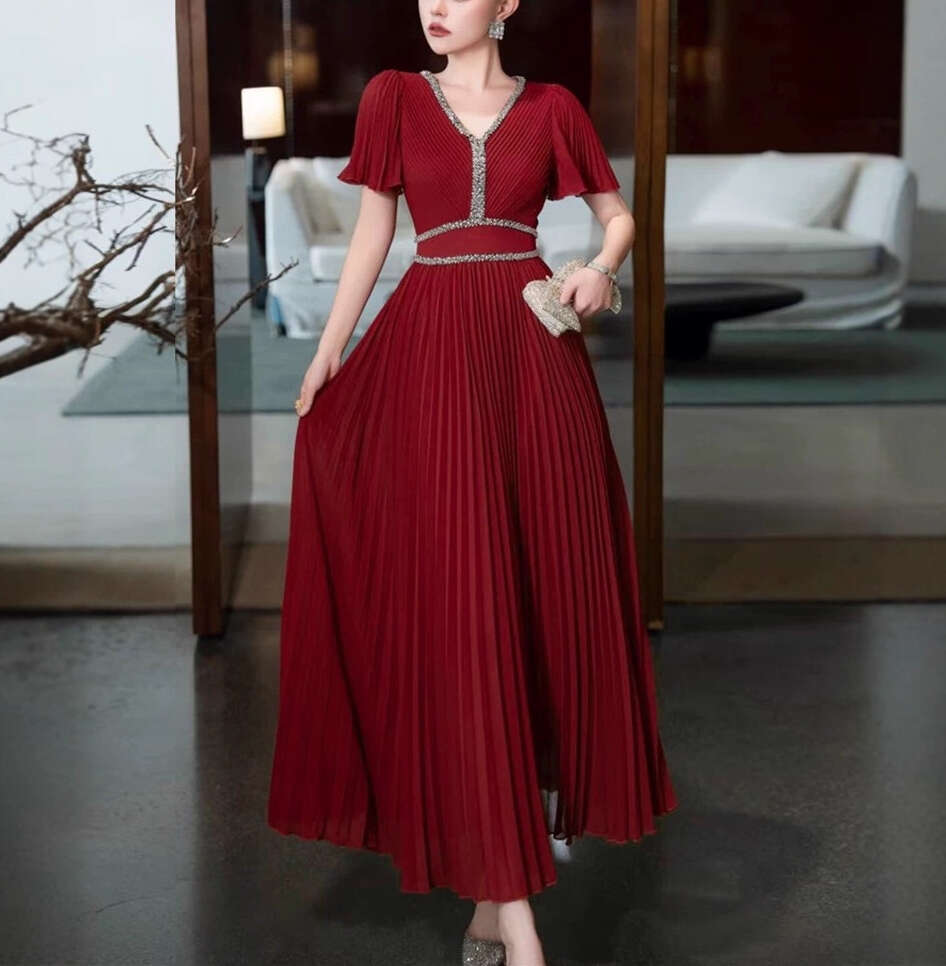 2026 Spring a3 and Summer Women's Designer Elegant Women's V-neck Wrinkled Elegant Long Skirt Multi color Dress