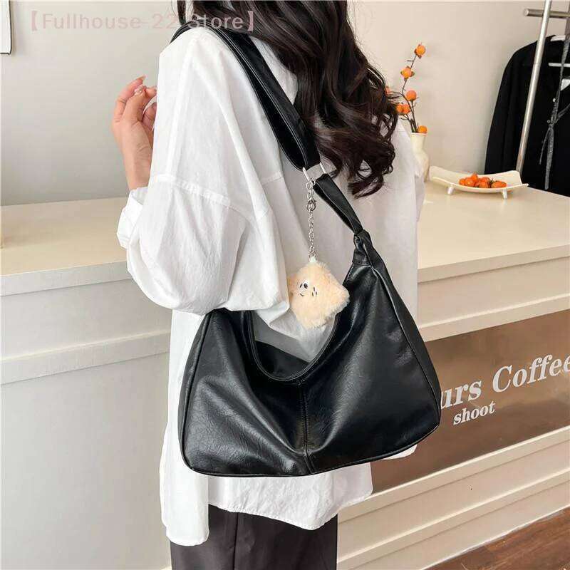 MAX-22Retro PU Leather Shoulder Ladies Large Capacity Underarm Fashion Versatile Commuter Tote Bag For Women Gifts XJ260306