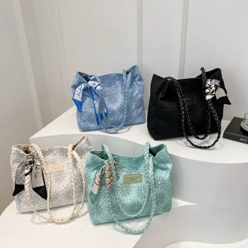 Niche National Style Embroidery Flower Shoulder Bag Summer Autumn Ribbon Decoration Handle Women Casual Tote 260307