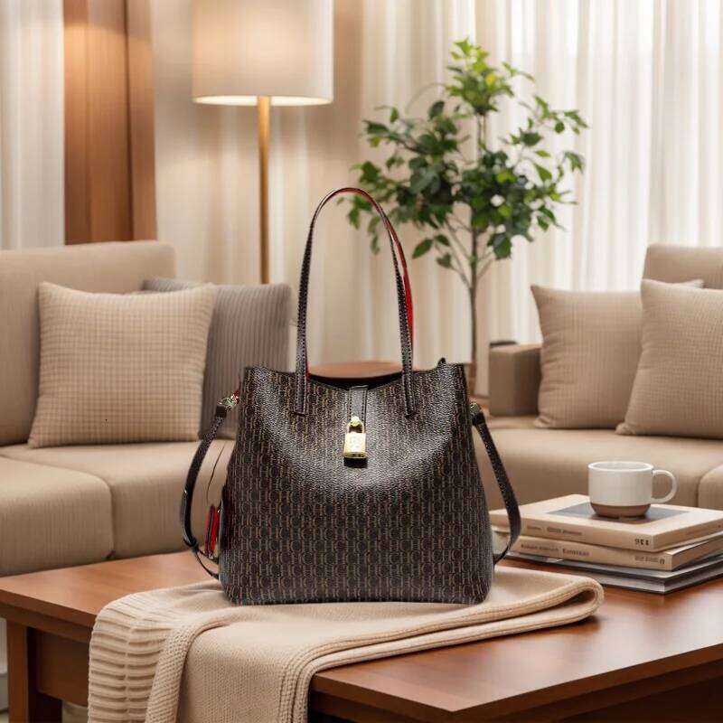 CH Premium Versatile Leather Crossbody Large Capacity Daily Commuter Tote Bag Letter Print Design Ladies Fashion XJ260306