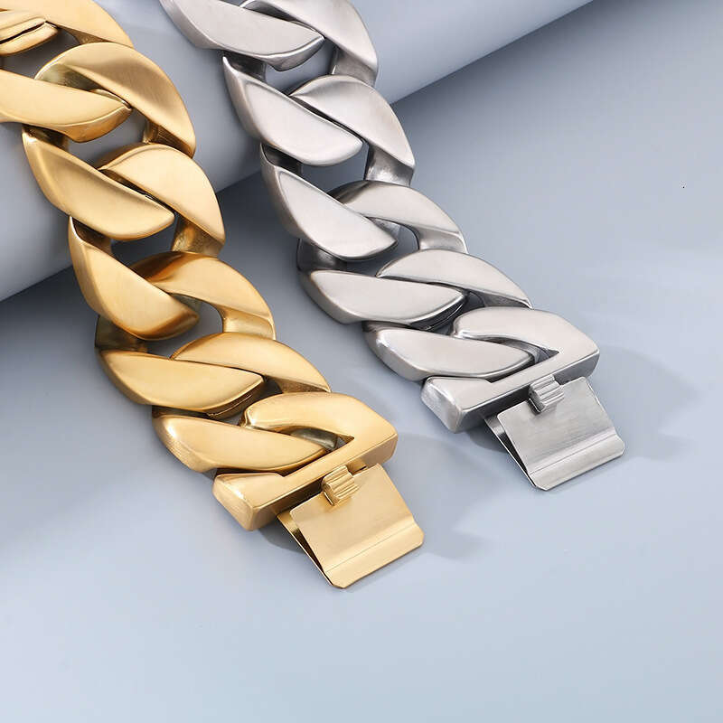 Popular in Europe and America, bold stainless steel Cuban chain, high-quality, high-texture, matte finish, unisex cast necklace jewelry