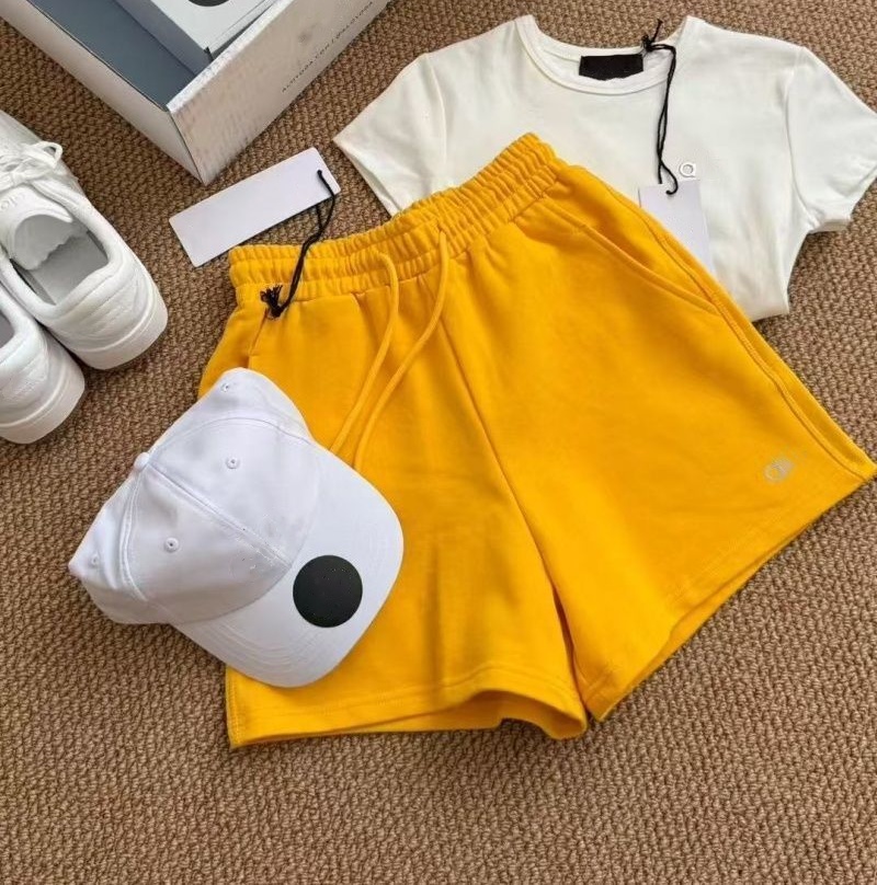 Designer Women's Slim Yoga T Shirt Fit Short Sleeve Flexible T-Shirt Sporty Casual Tops Summer Loose Running Shorts With Pockets