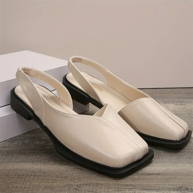 Leather Toe Cap Sandals for Women Flat Bottomed Square Toe Single Shoes Retro Exterior Wear Anti Slip Beach Slippers 260306