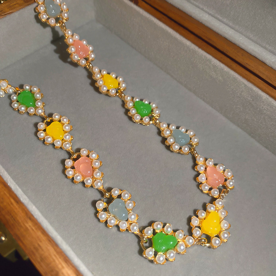 French vintage jewelry high-end design green leaf-shaped pearl necklace and bracelet set, plated with real gold, versatile