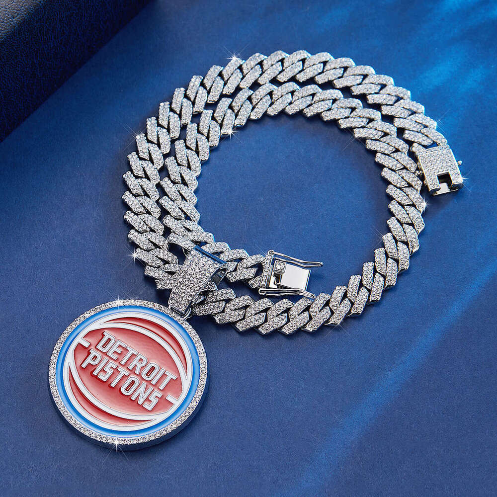 Amazon's new alloy basketball pendant necklace with full diamond inlay and oil drip design, high-quality hip-hop style, exclusively for cross-bor