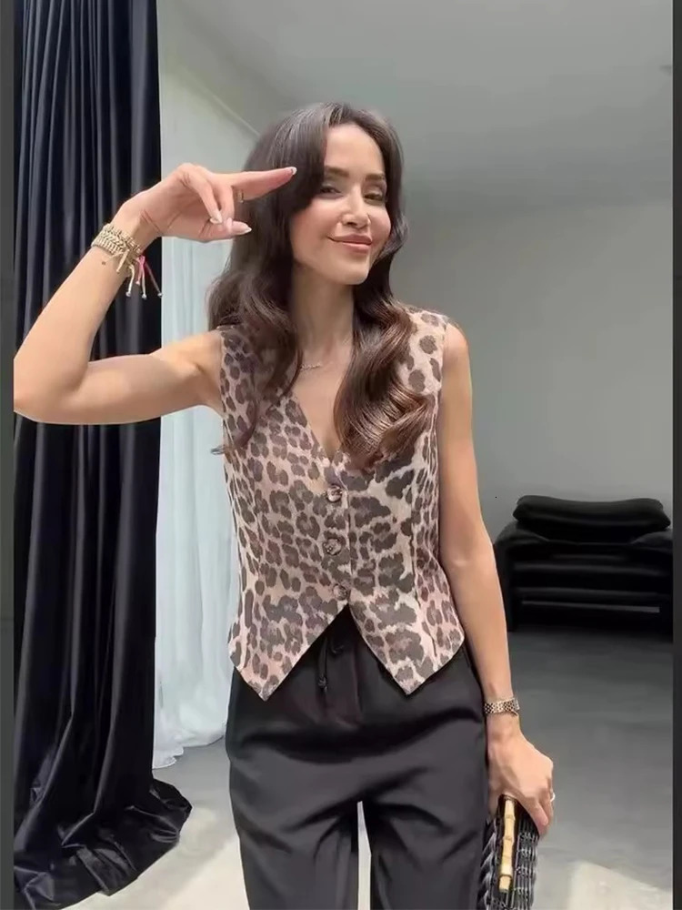 Womens Vest Fashion Leopard Summer VNeck Singlebreasted Top Ladies Casual Cropped Sleeveless Coat In Vests 260306