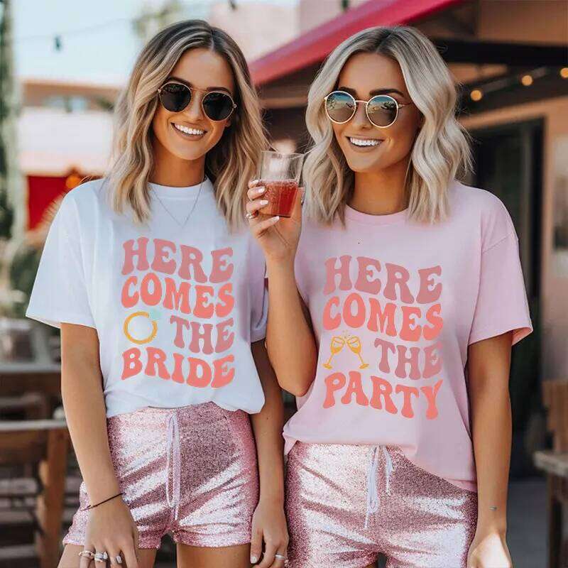 Here Comes The T-shirt for Women Bachelorette Hen Party Tees Bridal Shower Wedding Tops Funny Team Bride Bridesmaid Shirt XJ260306 XJ260306
