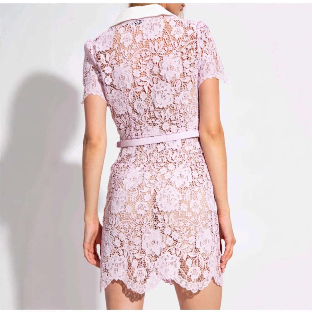 2026 Spring/Summer Designer Fashion Brand Elegant Women's Lightweight Luxury Hollow Lace Collar Slimming Short Skirt