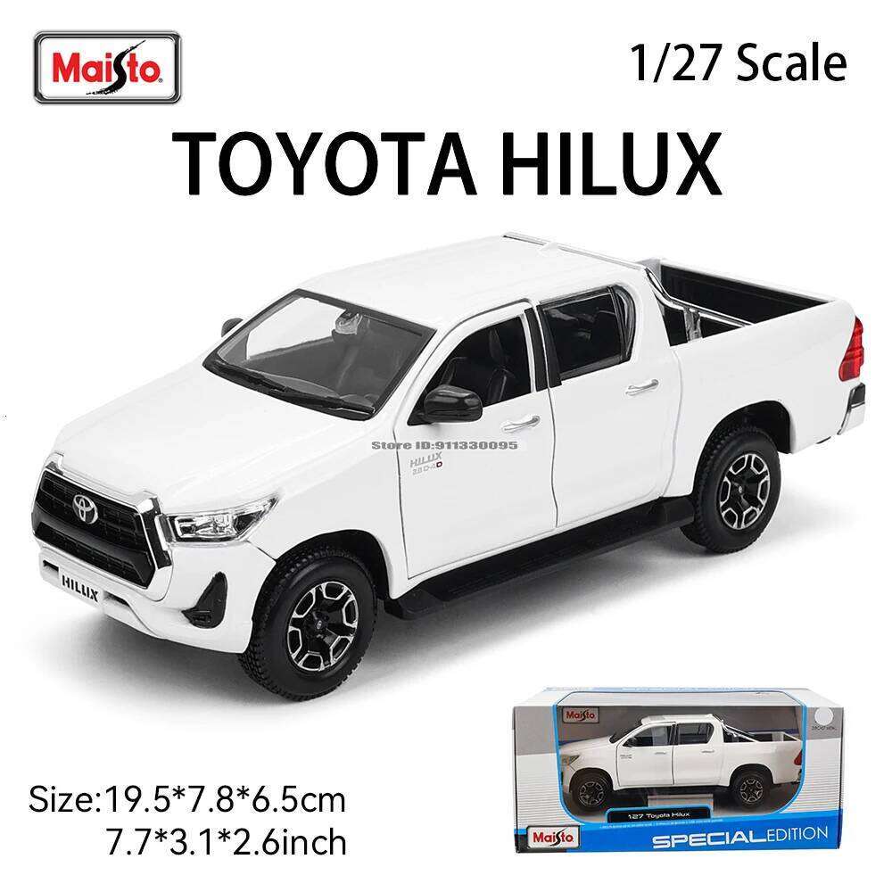 Maisto 1:27 New style Toyota Hilux simulation alloy car model crafts decoration collection toy tools gift Z260306