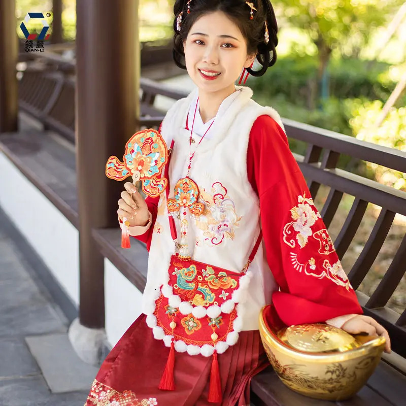 Chinese Antique Embroidery Years Hanfu Bag Messenger Women Year of The Horse Red Envelope Girl Diagonal Cross 260307