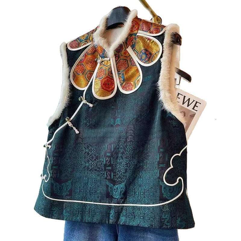 Mardi Hefxessdr New Chinese style traditional button up vest, thickened and padded, sleeveless top, 2025 winter new layered vest
