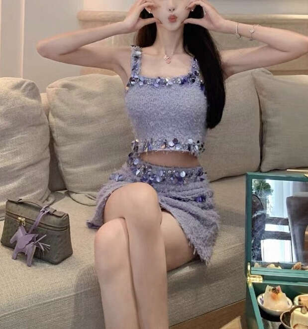 2026 autumn and winter elegant women's fashion design sequins eye-catching outerwear vest skirt knitted three piece set