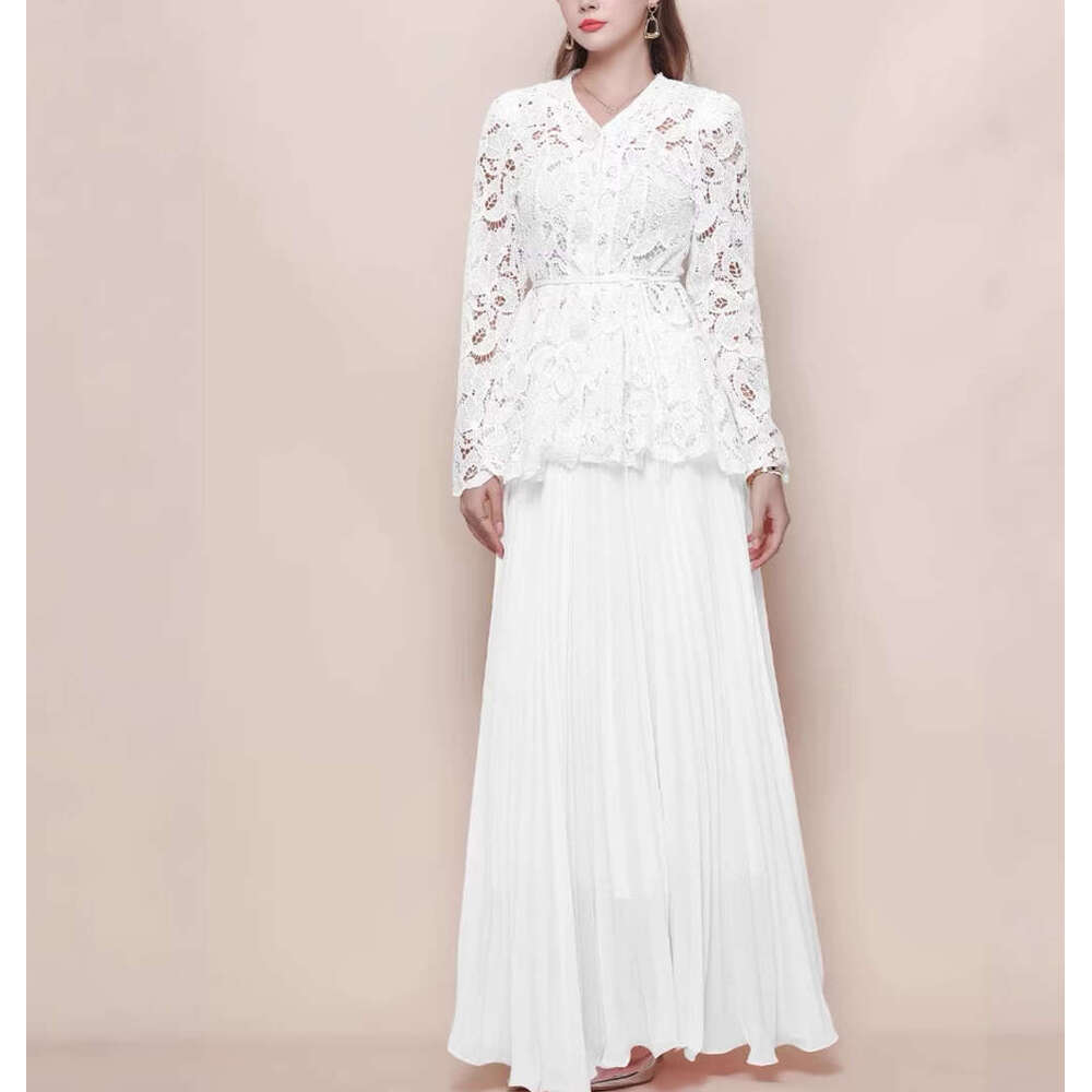 2026 early spring new elegant women's flower hollow a2 lace cardigan top pleated long skirt set