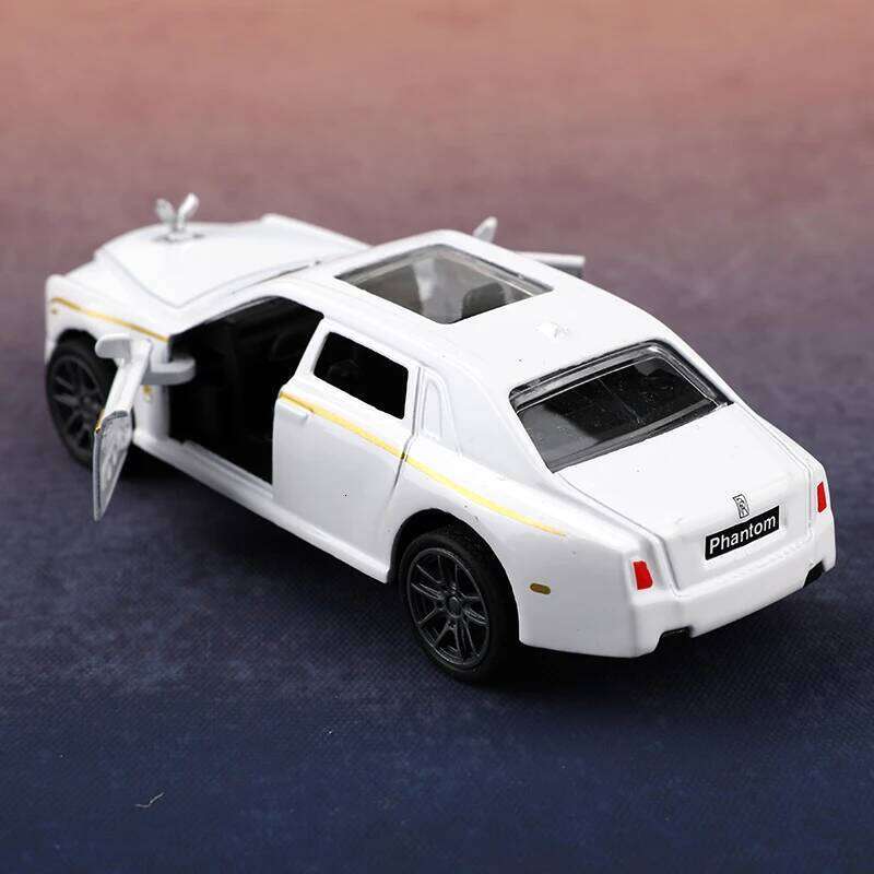 bagged1:43 Classical Rolls-Royce Phantom,Alloy Model Car, Simulated vehicle, children metal car, boy's toy gift, car ornaments Z260307