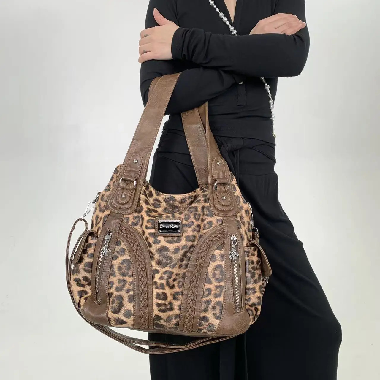 Y2K Melad Leopard Pattern Street Ladies Shoulder Bag with Large Capacity Multiple Separations Personalized Crossbody Bag 260303