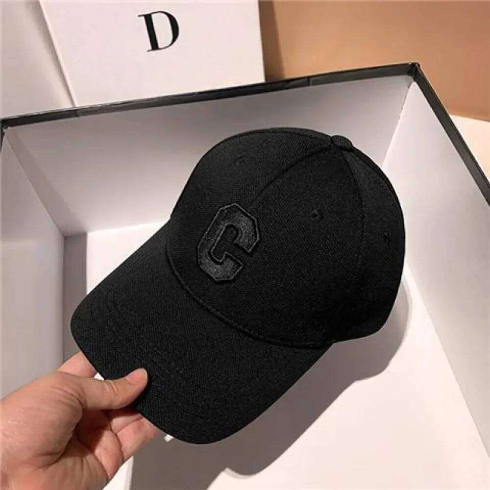 Creative C-letter Embroidered Baseball Cap Men Women Fashion Sunshade Hat for couple Y260304