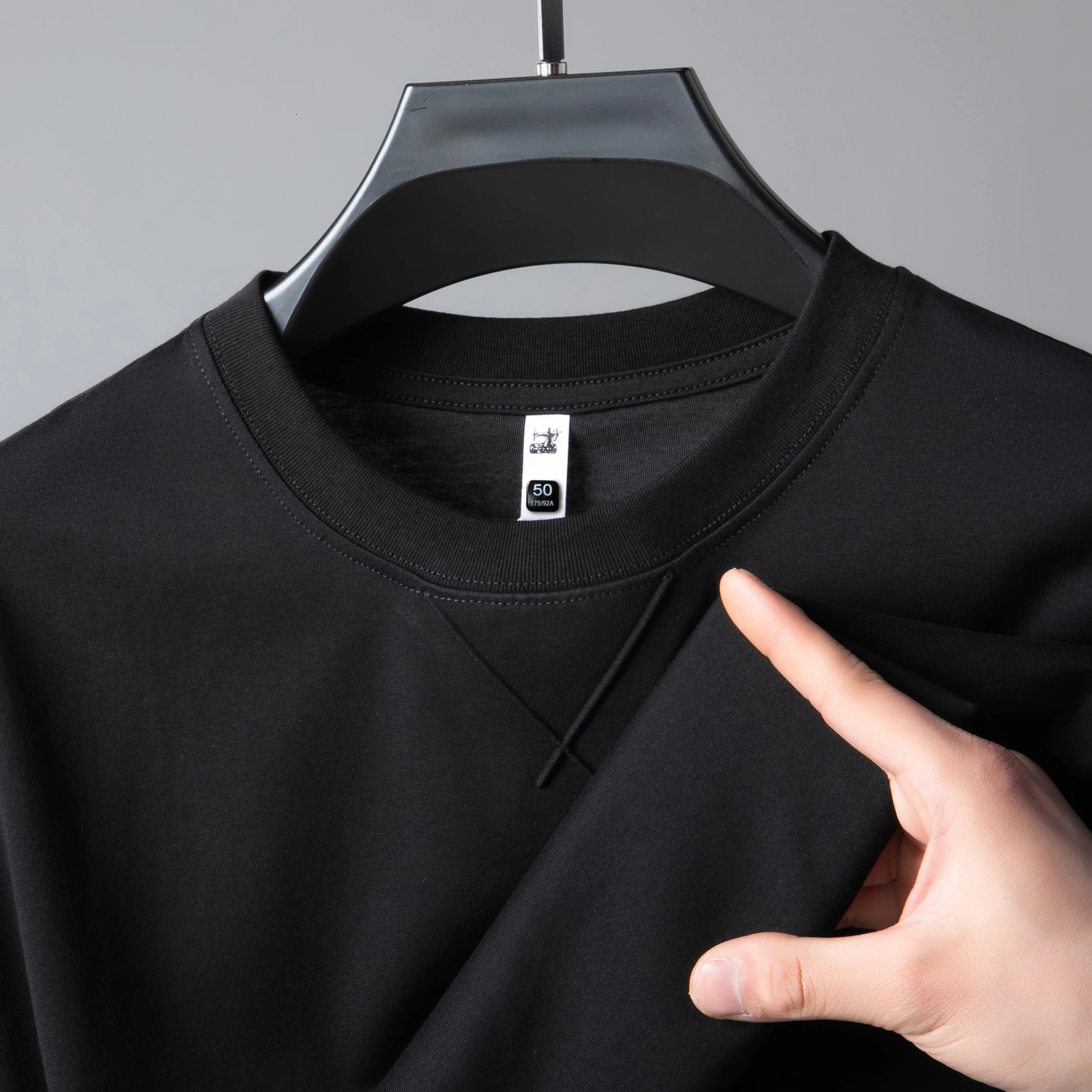 Mens T-Shirt Short Sleeve Breathable O-Neck Solid Color Soft Light Summer Business Casual Classic Fashion Trend Menswear 260304