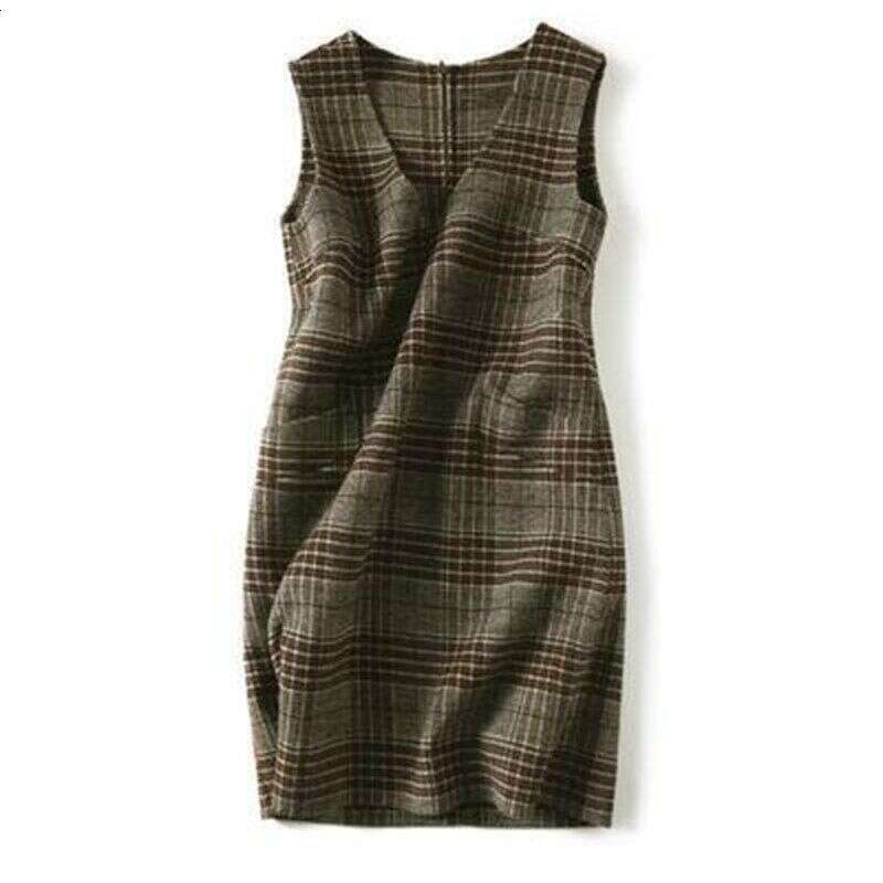 Mardi Hefxessdr Long Sleeveless Plaid Vest Dress Autumn Winter plus Size Straight Cut Slimming Woolen Dress Women's Midi V-neck Casual Style
