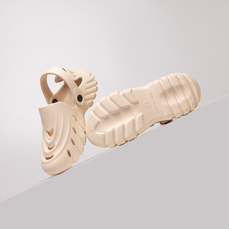 Foreign Trade Perforated Sandals 2025 New Model Breathable Closed-toe Perforated Shoes Couple's Casual Beach Shoes Hollow Garden Shoes