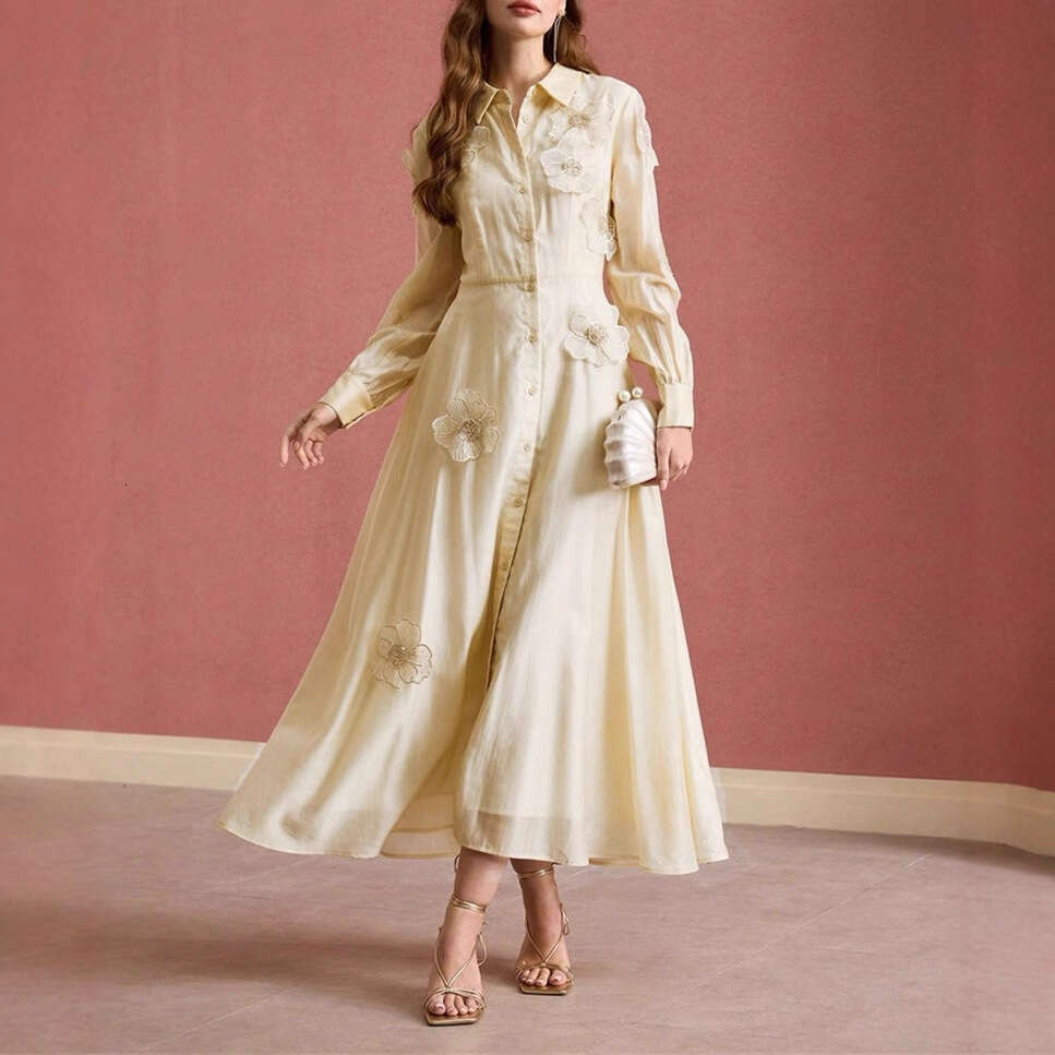 2026 Spring and Autumn Season, European and American niche a2 ladies' style commuting 3D floral solid color big hem shirt dress