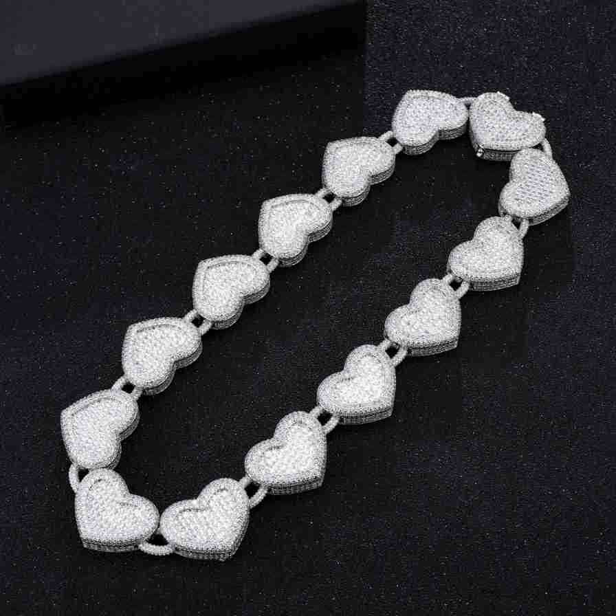 European and American jewelry, heart-shaped high-quality copper micro-inlaid zircon exquisite Cuban necklace, hip-hop