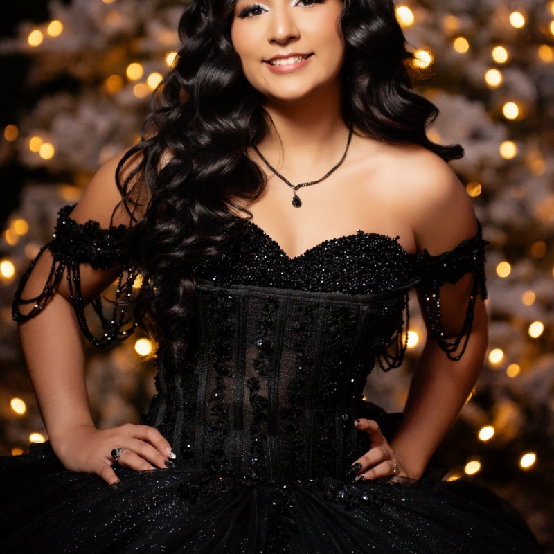 Black Shiny Quinceanera Dresses Ball Gown Off The Shoulder Beading Crystal Tiered Tull Corset Party Birthday Sweet 16 Dress Vestidos 15 De Anos