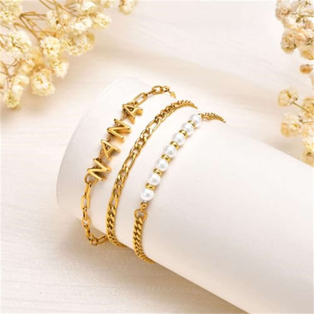 High-quality 14K gold-plated Cuban chain luxury stainless steel pearl bracelet for Mother's Day gift to mom or grandma