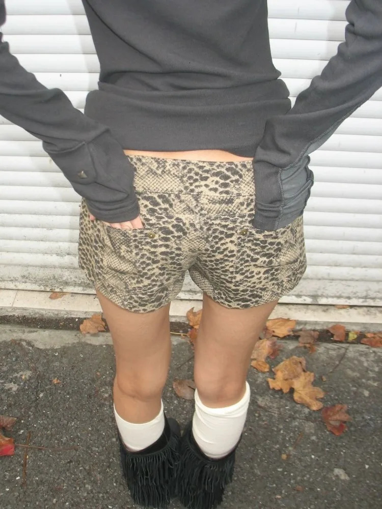 HOUZHOU Vintage Leopard Printed Denim Shorts Women Sexy Y2k Low Waist Gyaru Streetwear Summer Grunge Female Short Jeans 260306