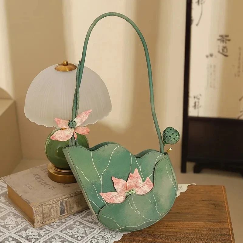 Chinese Style Shoulder Bag Women Exquisite Floral Embroidery Original Handbag 2025 In Elegant Fashion Female Bags 260307