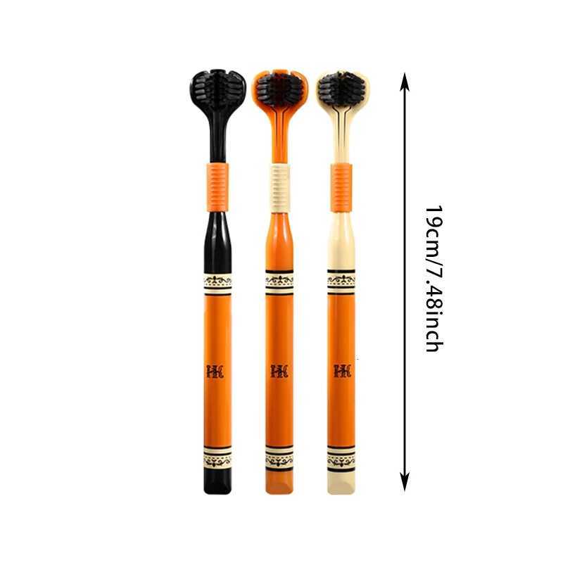 This 3-piece orange triple-head toothbrush set with ultra-fine soft bristles is ideal for adult daily home care and travel portability.T260307