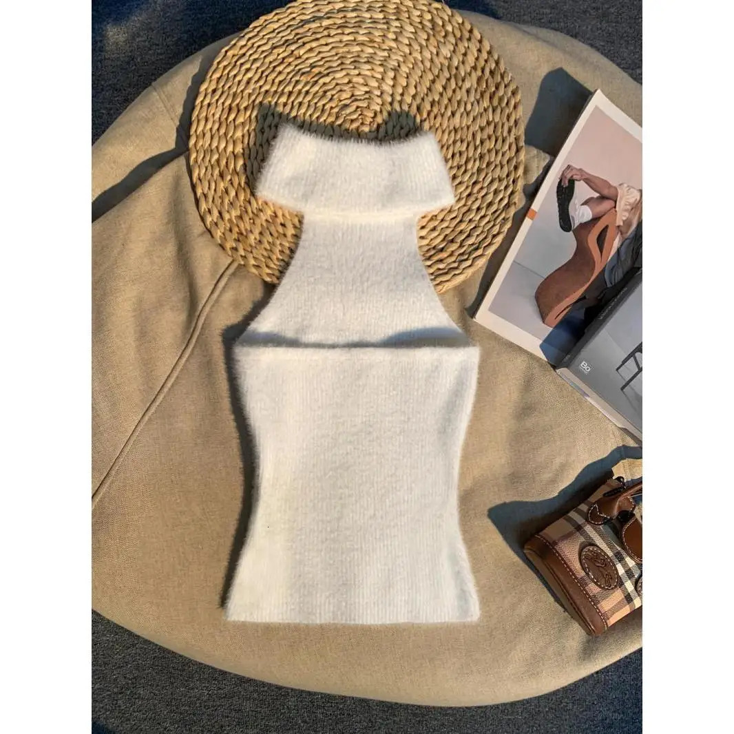 Spice Girl Hair Halter Neck Camisole Female Mink Inside Tank Top Autumn and Winter Sense Knitted Bandeau Top 260306