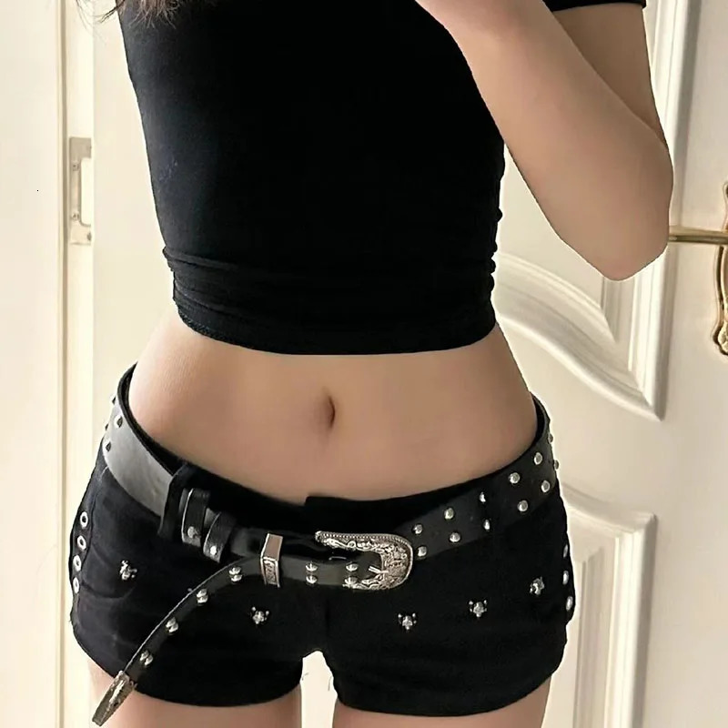 Black Sexy Low Waist Y2K Jean Shorts Woman Punk Gothic Denim Super Shorts Female Korean Fashion Slin Fit Short Pants 260306