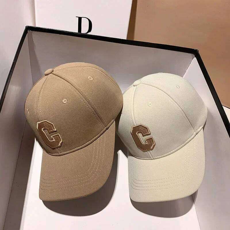 Creative C-letter Embroidered Baseball Cap Men Women Fashion Sunshade Hat for couple Y260304