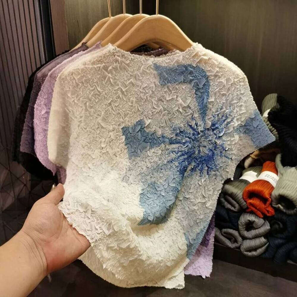 ZHE HAN Summer Pleated Embroidered Fold T-Shirt Women Miyake New Printing Short Sleeve Casual Thin Design Sense Pleat Tops