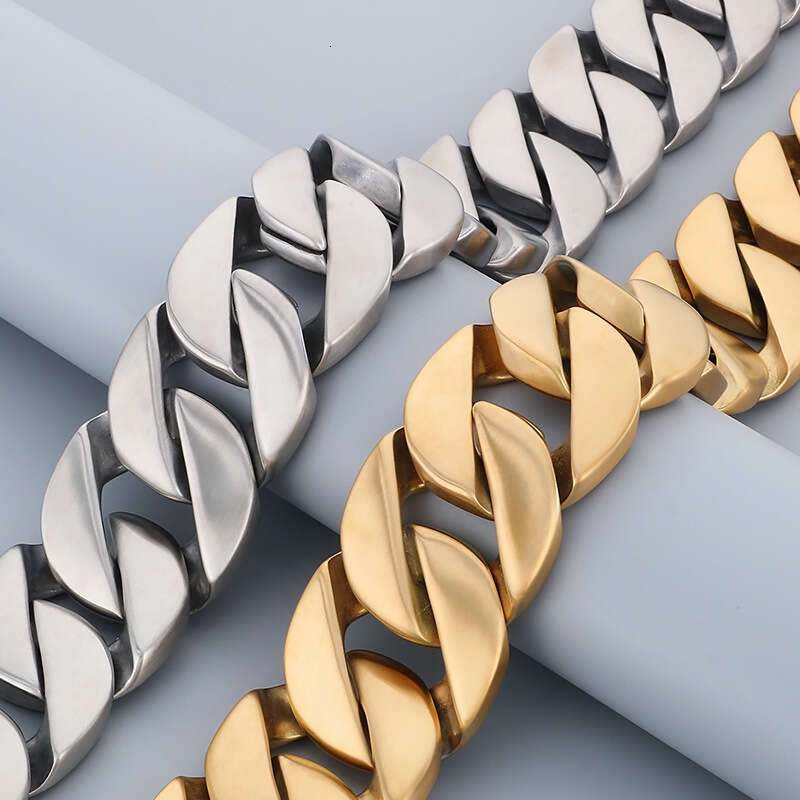 Popular in Europe and America, bold stainless steel Cuban chain, high-quality, high-texture, matte finish, unisex cast necklace jewelry