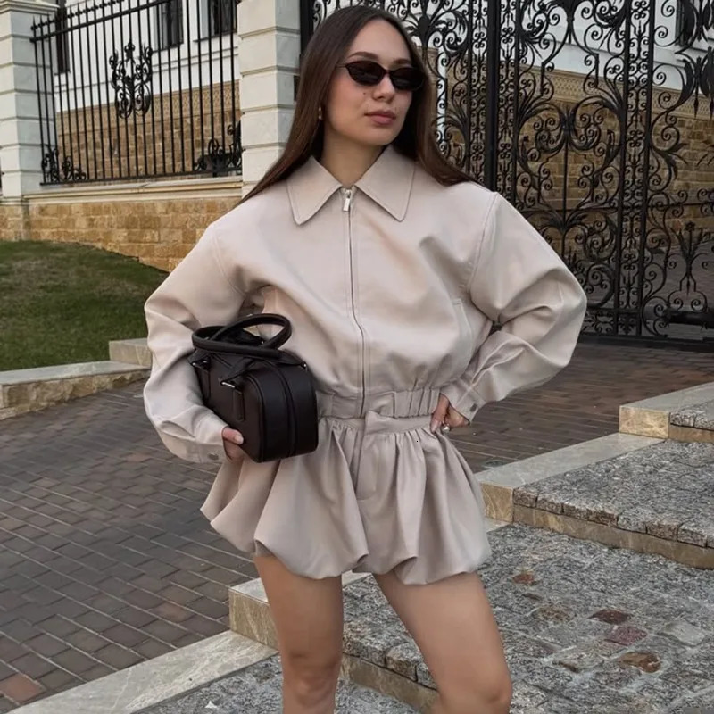 Tuularose Womens 2 Piece Fashion Lapel Zip Jacket Pleated Shorts Suit Vintage Streetwear Party Autumn Female Short Sets 260306