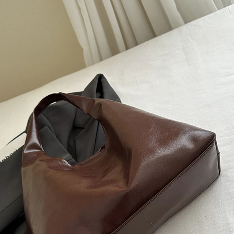 Large Capacity PU Leather Hobo Retro Red Bags Autumn Winter Shoulder Bag for Women Trend Y2K Handbags and Purses Tote 260228