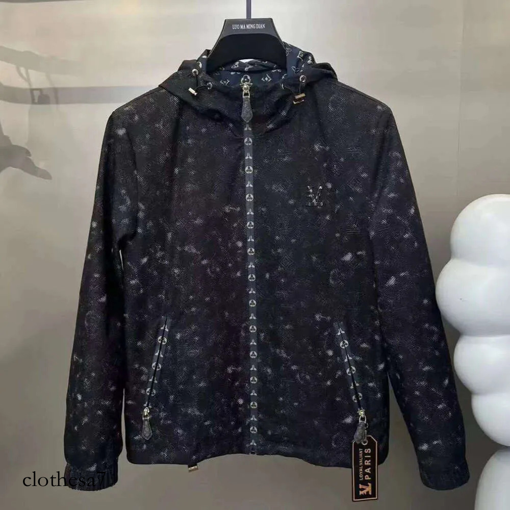2025 Spring And Autumn New High-End Men's Casual Trendy Personality Chest Letter Light Luxury Hooded Jacket