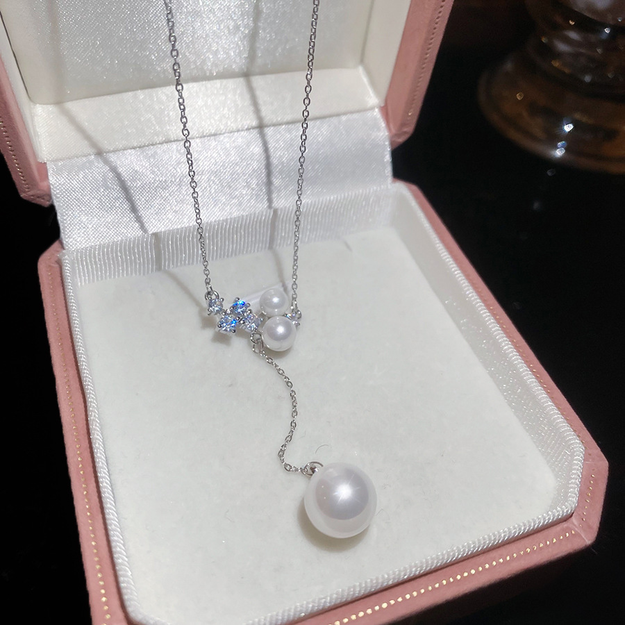 French-style stainless steel zircon pearl pendant necklace, vintage elegant clavicle chain, light luxury high-end jewelry for women
