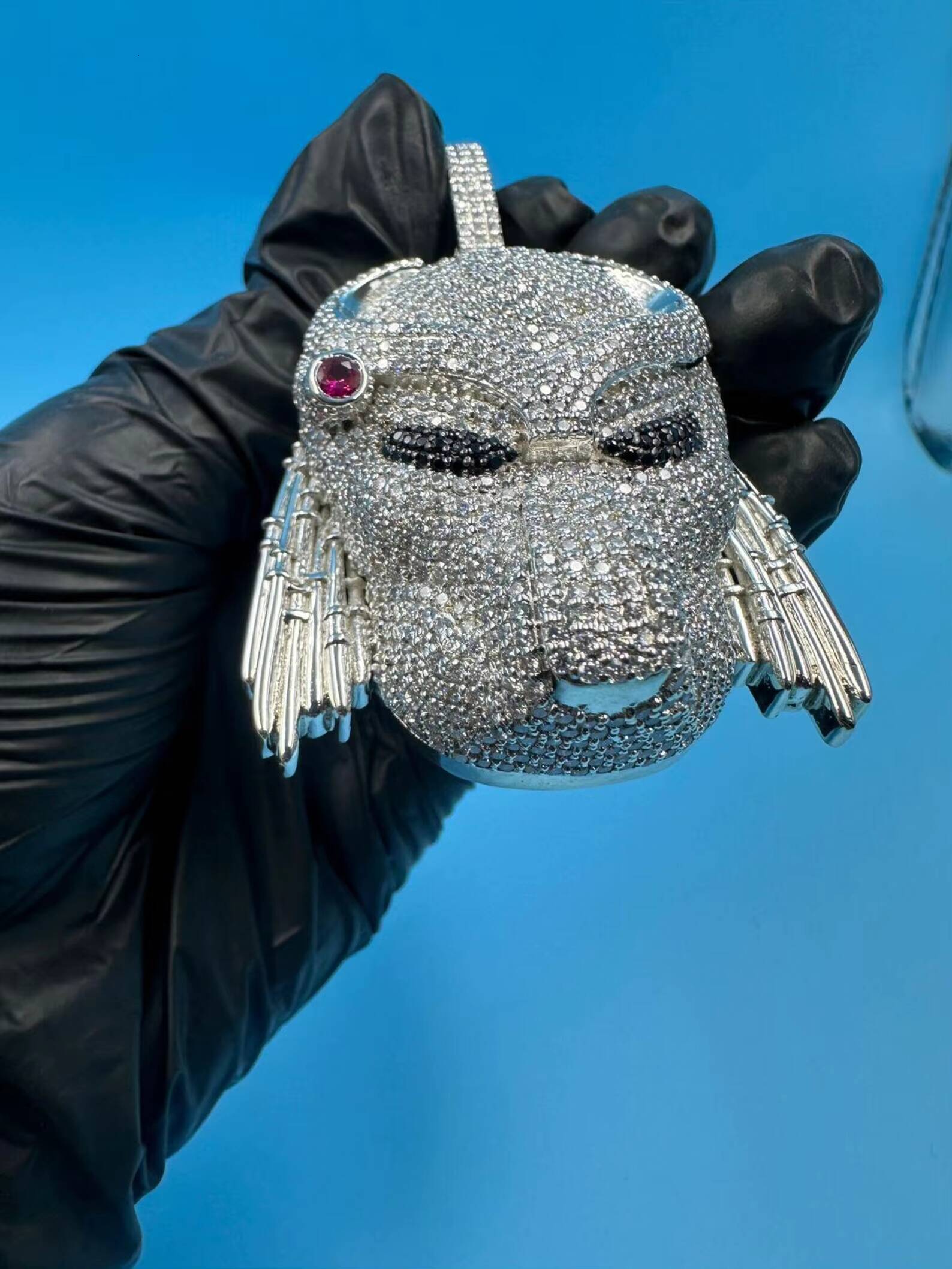 Trendy VVS Moissanite Diamond Iced Out Hip Hop Pendant Necklace With 925 Silver Predator Mask Customized Jewelry At Low Price