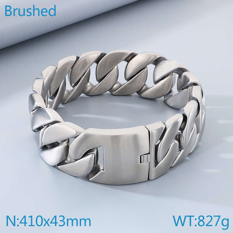 Popular in Europe and America, bold stainless steel Cuban chain, high-quality, high-texture, matte finish, unisex cast necklace jewelry