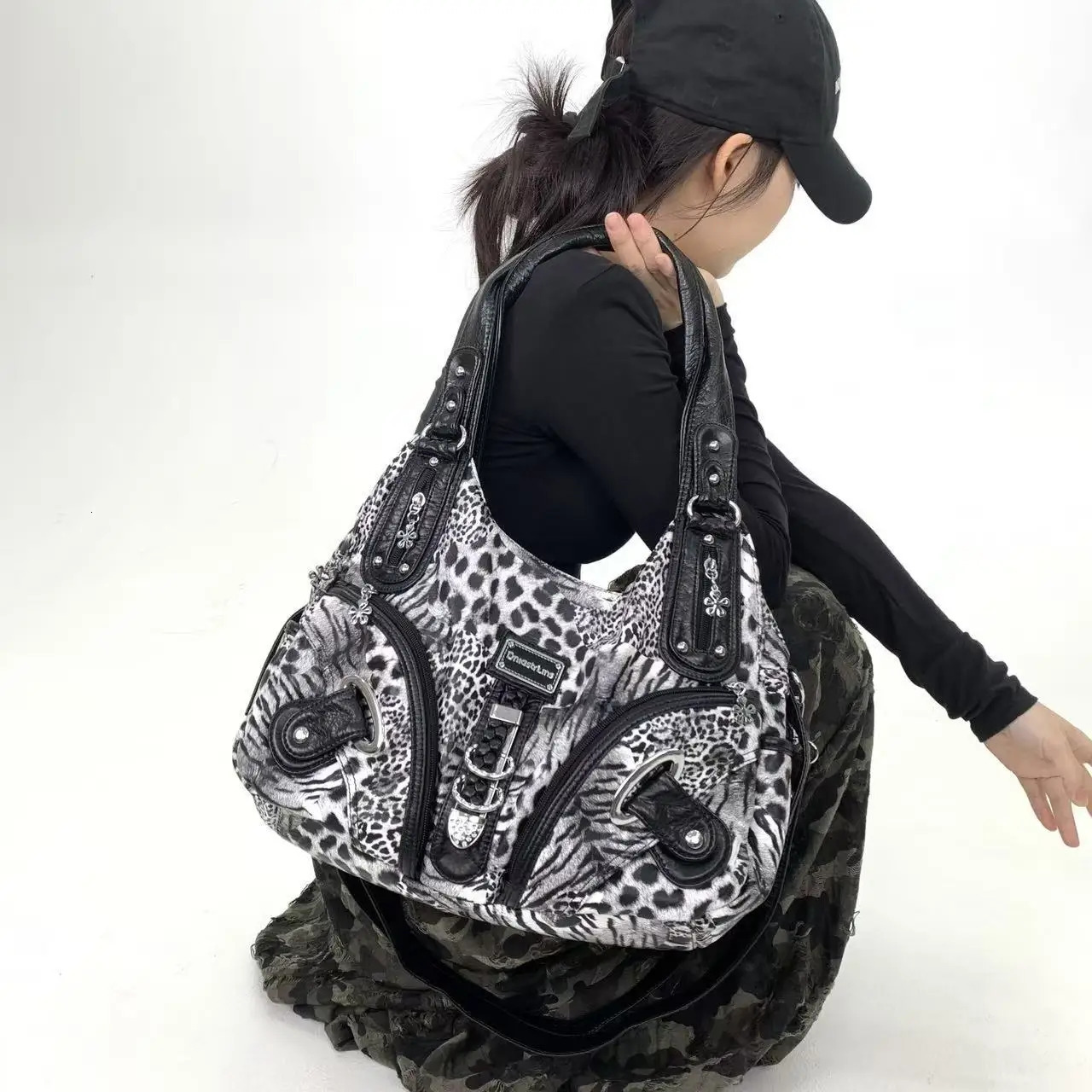 Y2K vintage girl personality leopard print shoulder bag with multiple compartments Maillard crossbody handbag 260303